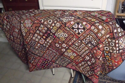 ANTIGUA ALFOMBRA ESPEJO KATCHI BORDADA COLGANTE DE PARED TAPIZ PATCHWORK INDIO Foto 1 de 4