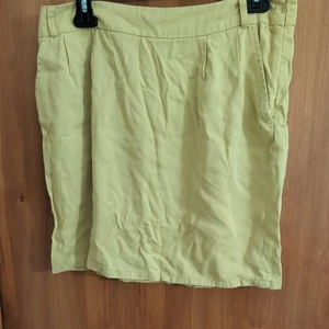 Minifalda grande para mujer Forever 21 amarillo neón lima’s  - Imagen 1 de 5