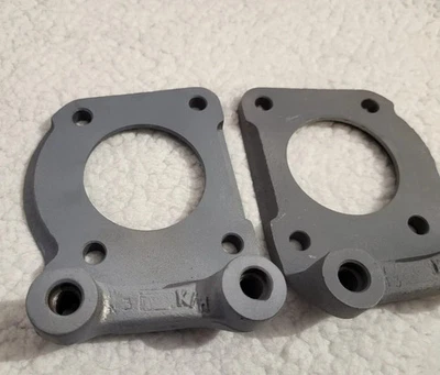 Par de soportes de pinza de freno de disco Kelsey Hayes 1965 1966 1967 Ford Mustang Shelby Foto 1 de 4