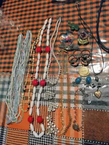 VINTAGE MODESCHMUCK KONVOLUT LUCITE STRASS KUNSTGOLD VORSTECKRINGE PERLEN + - Bild 1 von 7