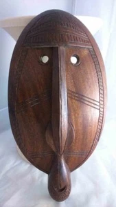 Islands mask. Masque des iles - Picture 1 of 8
