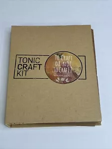 Tonic Studios Bastelset Stanzformen Stempel und Notizbuch gemischtes Set - Bild 1 von 10