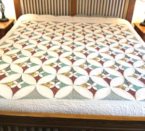 JCPenney Home Collection Embroidered Quilt/Comforter Queen Floral Scallop Cotton - Picture 1 of 8