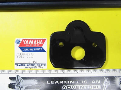YAMAHA YJ2 MG1 YD3 YA6 YDS3 NOS OEM LUZ TRASERA PLACA CUBIERTA 124-84516-60-00 jh Foto 1 de 4