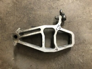 Polaris 800 Rush Pro R 600 Switchback Indy 850 12 13 14-21 OEM Right Ski Spindle - Picture 1 of 3