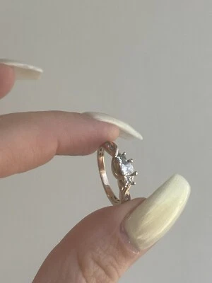 3 Stone Princess cut engagement ring Diamond Band 0.18 F-G I1 Rose Gold  - Image 1 of 4