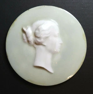 IMPERATRICE EUGENIE FRANCE ANTIQUE PORZELLAN PORTRAIT RELIEF PLAKETTE NAPOLEON - Bild 1 von 4