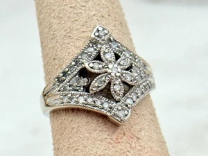 Vintage 10K White Gold Natural Diamond Flower Pave Cocktail Ring Size 7 - Picture 1 of 4