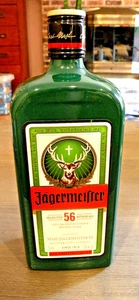 Botella Edición Limitada Jagermeister 750 ml 'VERDE SÓLIDO' (Vacía) - Imagen 1 de 4