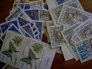 Sous Faciale	100 timbres à 	1,10	francs	soit	 16,77 euro - Picture 1 of 1