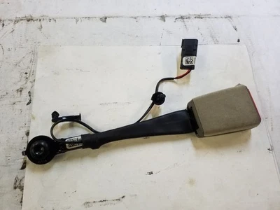 Hebilla gris del cinturón de seguridad del pasajero delantero derecho | Se adapta a Ford F150 2018-2020 Foto 1 de 4