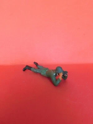 ELASTOLIN / 2EME GUERRE MONDIALE : SOLDAT ALLEMAND AU COMBAT - Photo 1/4