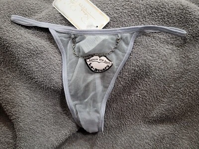 NUEVO CON ETIQUETAS De Colección Rene Rofe Plata Brillo Malla Transparente Cadena G Tanga M Bragas RARO Suave Foto 1 de 4