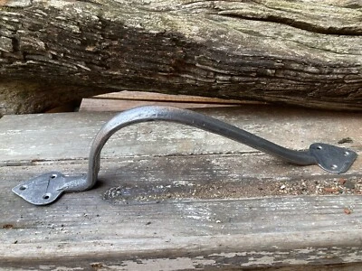 VERY LARGE  ANTIQUE GOTHIC STYLE HAND FORGED IRON  DOOR / GATE PULL HANDLE 34.cm - Image 1 of 3