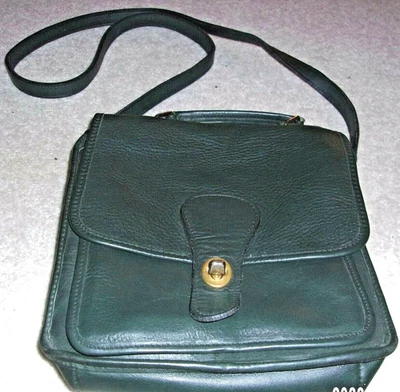 BOLSO DE HOMBRO VINTAGE DE CUERO SUAVE PESADO CON CIERRE GIRATORIO VERDE AÑOS 80 Foto 1 de 4