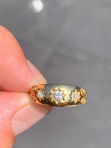 18ct gold diamond 3 stone gypsy ring 1887 - Picture 1 of 8