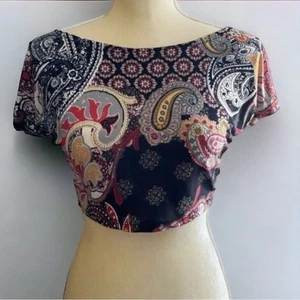 Paisley Crop Top Shirt Junior Größe M schwarz weiß rot gelb grau - Bild 1 von 6