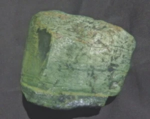 OLIVE GREEN N’ BLACK NEPHERITE JADE STONE 3.14 POUNDS-1.4 KILOS WASHINGTON STATE - Picture 1 of 12