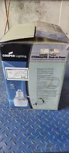 HPEL70 - COOPER LIGHTING 70W OUTDOOR AREA LIGHT - Picture 1 of 2