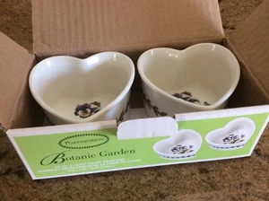 NEU Portmeirion Botanischer Garten Stiefmütterchen 2er Set Herzform Auflaufförmchen - Bild 1 von 9