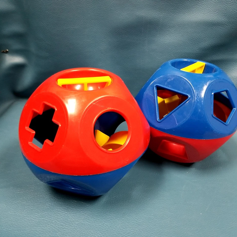 2 juegos clásicos de bolas con forma de juguete Tupperware de colección clasificadores de formas años 80 Foto 1 de 4