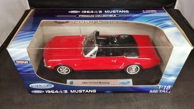 FORD 1964-1/2 MUSTANG auto scala - Immagine 1 di 4
