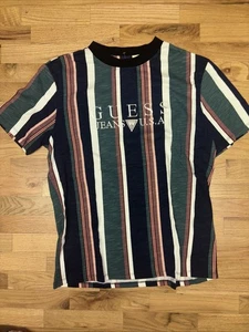 Camiseta De Colección Años 90 Guess Jeans EE. UU. Bordada Colorida Rayas Talla Pequeña - Imagen 1 de 5