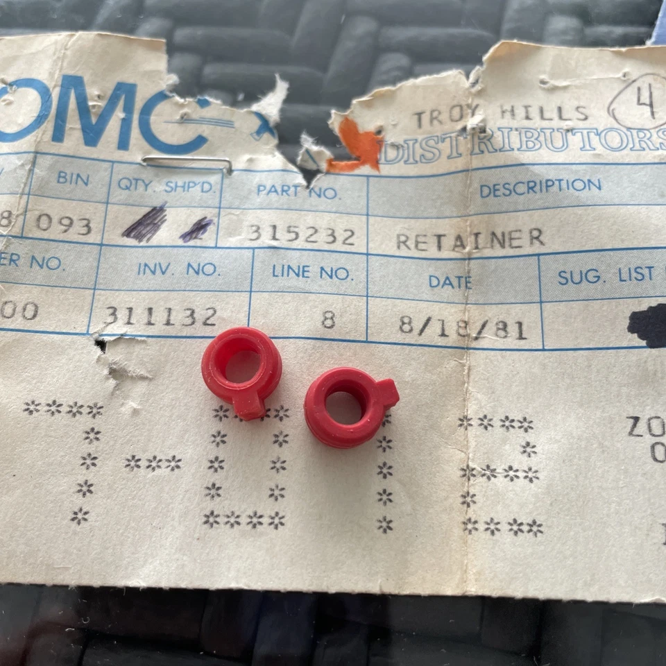 EVINRUDE Johnson OMC 315232 Carburetor Needle Valve Rubber Retainer