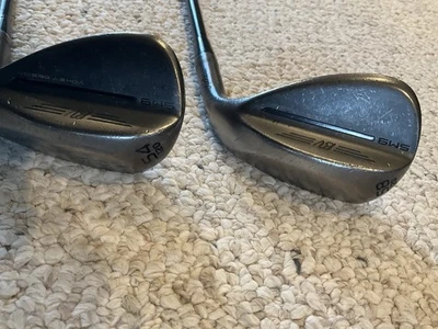 Juego de cuñas de palos de golf de hierro Titleist Vokey SM9 54 58 de acero cepillado Foto 1 de 4