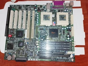 Super Micro 370DL3 MOTHERBOARD DUAL CPU SOCKET 370 UNTESTED VINTAGE COLLECTION - Imagen 1 de 8