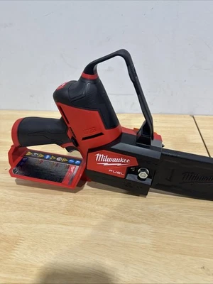 Milwaukee M12 HATCHET 6” Pruning Saw (Tool-Only) - Image 1 of 4