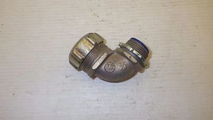 THOMAS & BETTS CONECTOR DE CABLE HERMÉTICO LÍQUIDO CONDUCTO DE 3/4 PULGADAS, 90 GRADOS NNB - Imagen 1 de 3