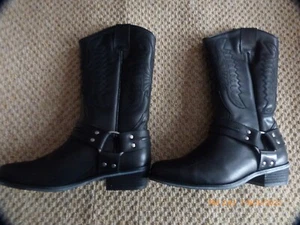LADIES BLACK LEATHER WESTERN BOOTS BY "CARVELA KURT GEIGER" BRAND NEW IN BOX - Picture 1 of 8