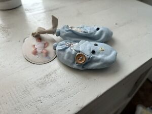 New With Tags Hallmark Chambray Heirloom Bear Booties Infant Shoes 0-6 Months