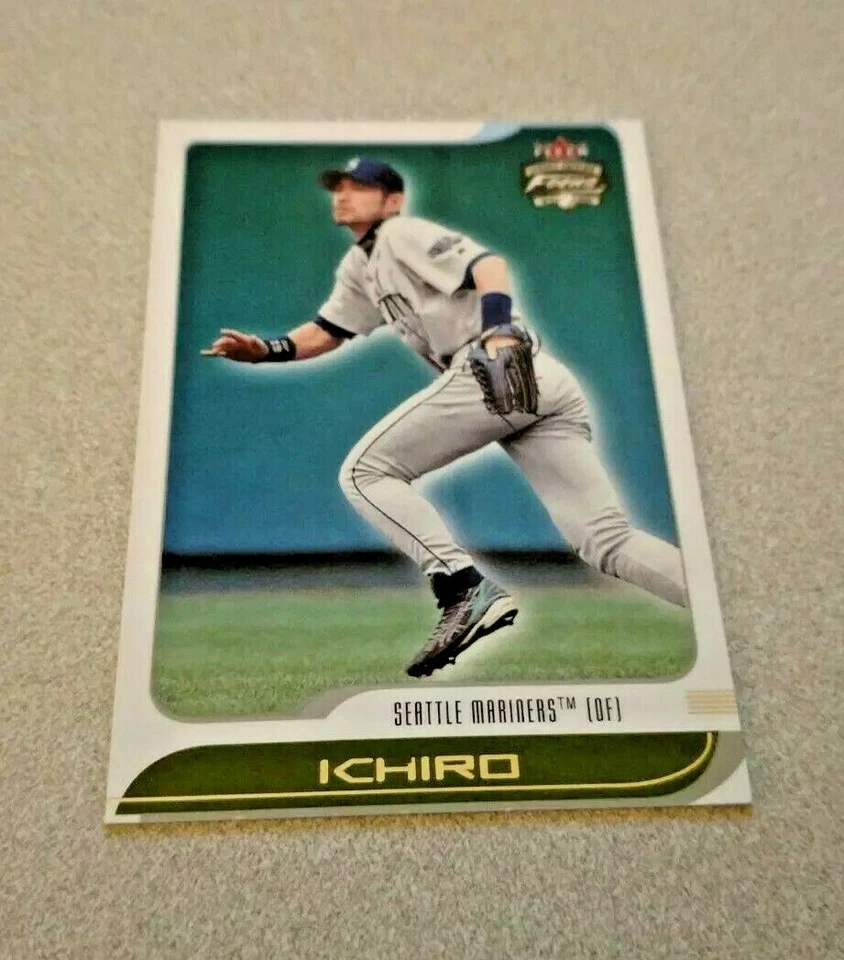 2002 Fleer Focus #110 Ichiro Seattle Mariners - Image 1 of 2