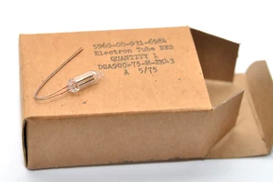 MIL spec Miniature Indicator Neon Lamp / Bulb type NE2 / NE-2, Electron Tube NOS - Picture 1 of 4