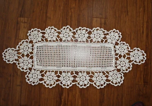 Vintage Häkel Läufer/Kommode Schal hellcreme 34 1/2" x 15" ~ Nachlass Bettwäsche #02 - Bild 1 von 5