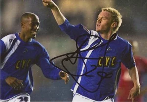 MILLWALL: ASHLEY GRIMES FOTO AZIONE 6x4 firmata + certificato di autenticità - Foto 1 di 1