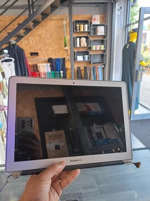  Genuine Apple MacBook Air A1465 11" LID TOP LCD FAULTY - Image 1 of 3