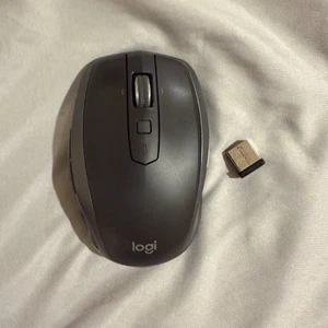 !! LOGITECH MX ANYWHERE 2S (BLUETOOTH EDITION) RECHARGEABLE WIRELESS MOUSE !! - Picture 1 of 3