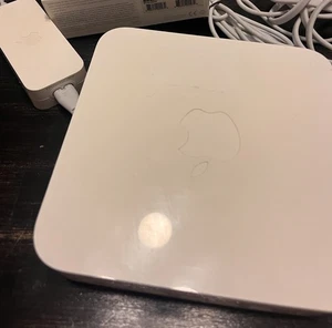 Apple AirPort Extreme A1301 Wi-Fi Router Complete Box Manuals Power Clean - Picture 1 of 1