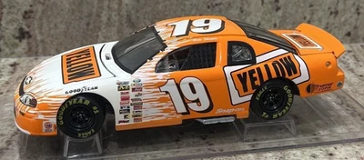 Mike Skinner #19 1999 amarillo Nascar Monte Carlo coche fundido a presión Foto 1 de 4