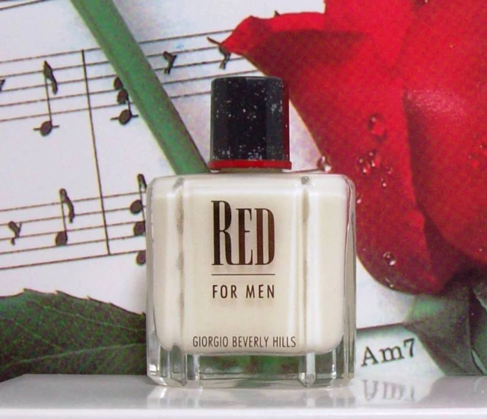 Bálsamo para después del afeitado Giorgio rojo para hombre 0,5 OZ UB Foto 1 de 1