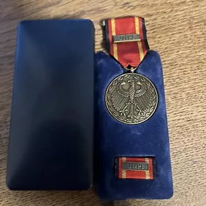 Orden Einsatzmedaille der Bundeswehr UNPF mit Etui Bandspange BW184 - Bild 1 von 5