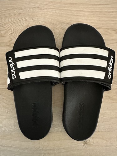 Adidas Sandalo da bambino comodo slide (nero bianco) taglia US 4