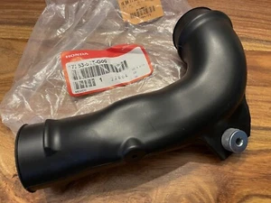 Honda HRV 16-20 1.6D NEW GENUINE air intake pipe 1725351TG00 AR1 - Picture 1 of 6