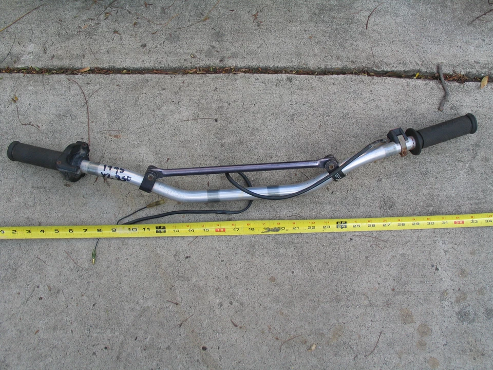 Interruptor de manillar + acelerador Yamaha YZ125 YZ250 YZ490 IT200 IT250 IT400 RENTHAL Foto 1 de 2