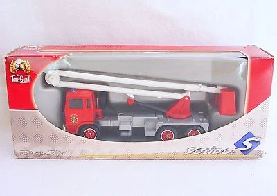 Solido 1:50 RENAULT FIRE ENGINE "NACELLE" Support Aerial Lift Truck #3172 MIB`05 - Image 1 of 4