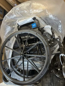 Medline K4 Basic Lightweight Wheelchairs - Black - Picture 1 of 2