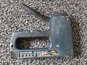 Stanley TR250 Heavy-Duty Hand Stapler Brad Nailer Staple Nail Gun Tacker - Picture 1 of 2